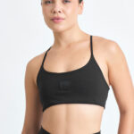 TOP AXY SOFT NANQUIM: Top Axy preto nanquim esportivo.