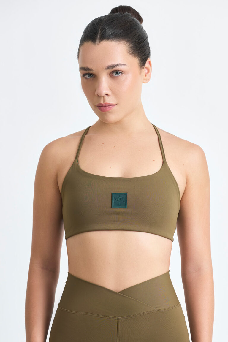 Top Axy Soft Savana: Top esportivo e leggings na cor savana, ideal para exercícios.