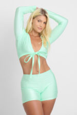 Top Mysh Jade: Conjunto feminino verde menta com top cropped e shorts.